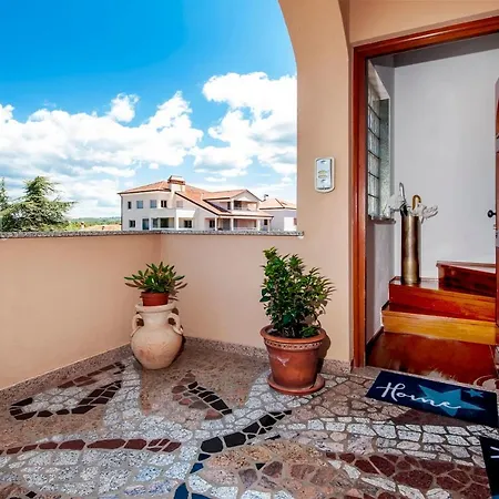 Apartment Camelia *