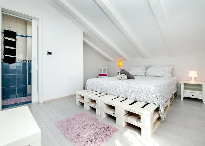 Camelia Apartment